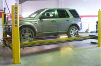 Four Wheel Alignment Image